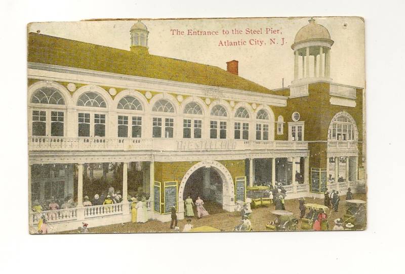 Atlantic City - Entance to Steel Pier - 1910