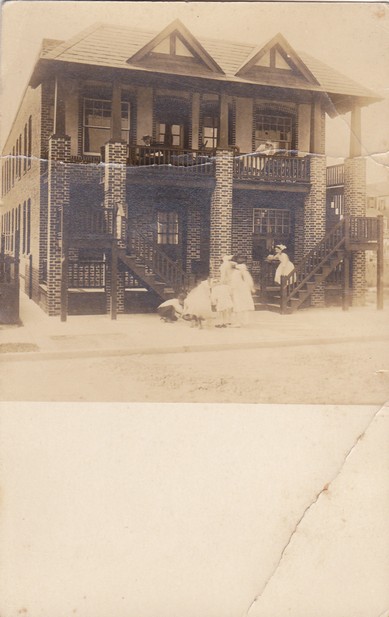 Atlantic City - Unidentified building - card published in Atlantic City - 1910s