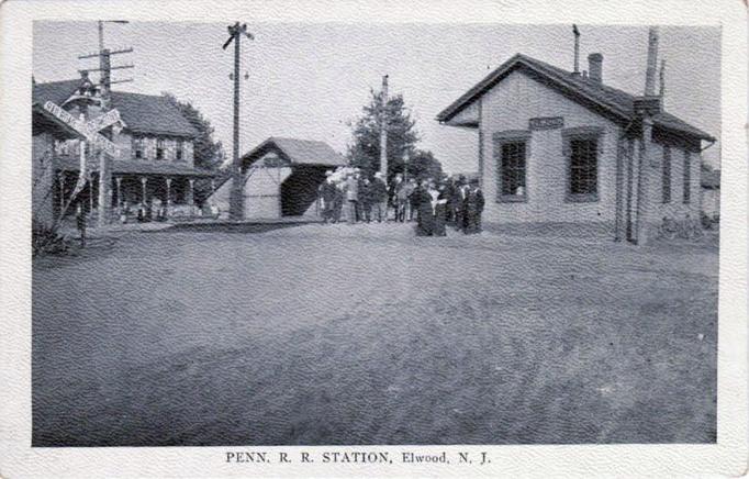 Elwood - Pennsylvania Railroad Stration - 1910s-20s