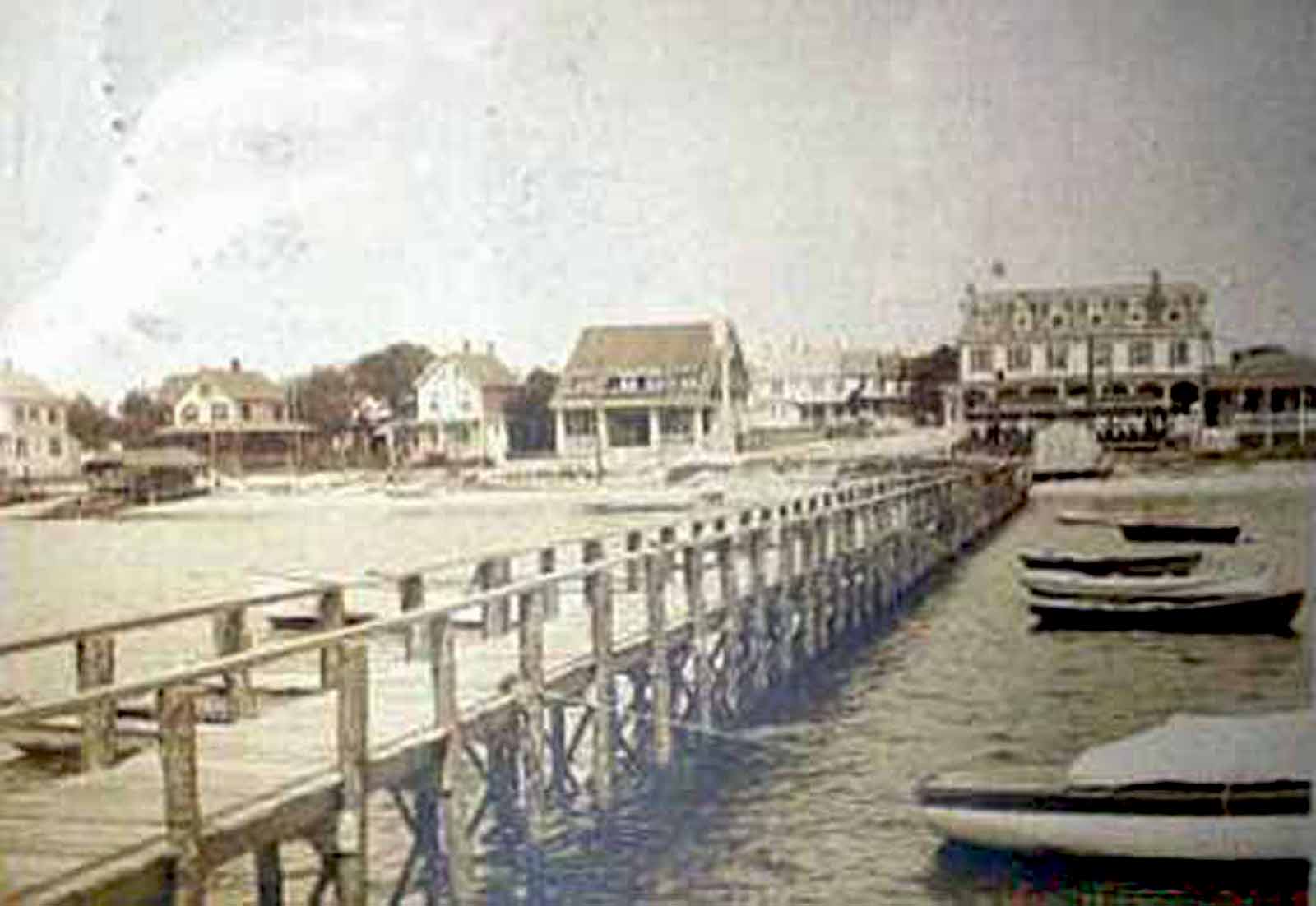 Somers Point - At the docks - 1909