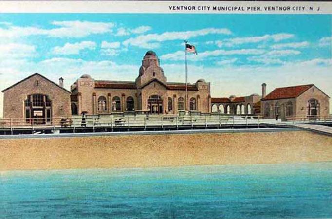 Ventnor - A closer view of Ventnor Municipal Pier