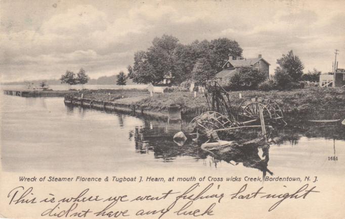 Bordentown - Wreck od the steamer Florence and the tugboat J Heam north of Crosswicks Creek - around 1910