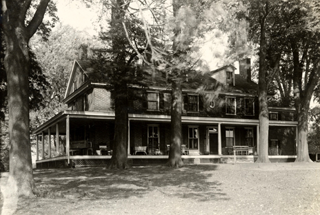 27. Anthony and Ann Taylor House (also has Newbold connection), private lane leading from Chesterfield-Bordentown Road, near Chesterfield, 1766