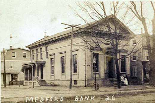 mdfrdbankbldg08