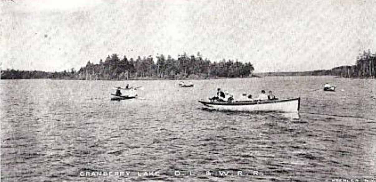 Cranbury Lake - Boatimg on the lake