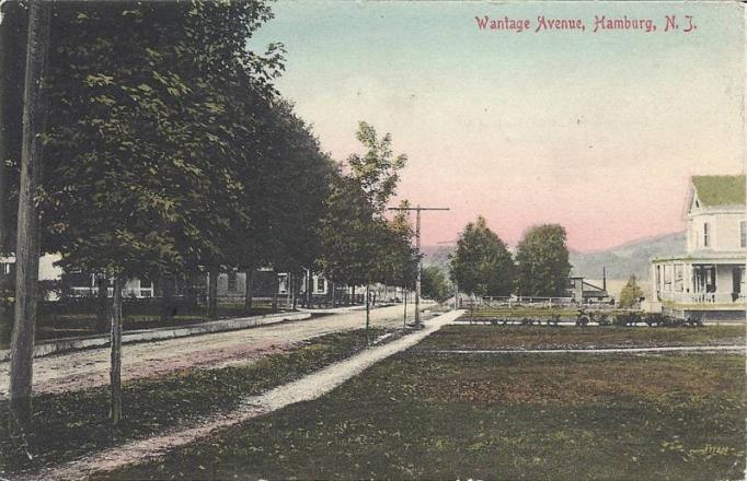 Hamburg - View of Wantage Avenue