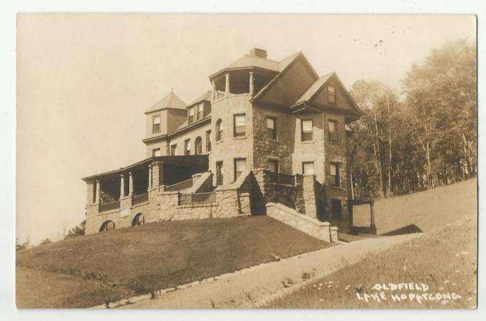 Lake Hopatcong - Oldfield - apparently someones summer cotage