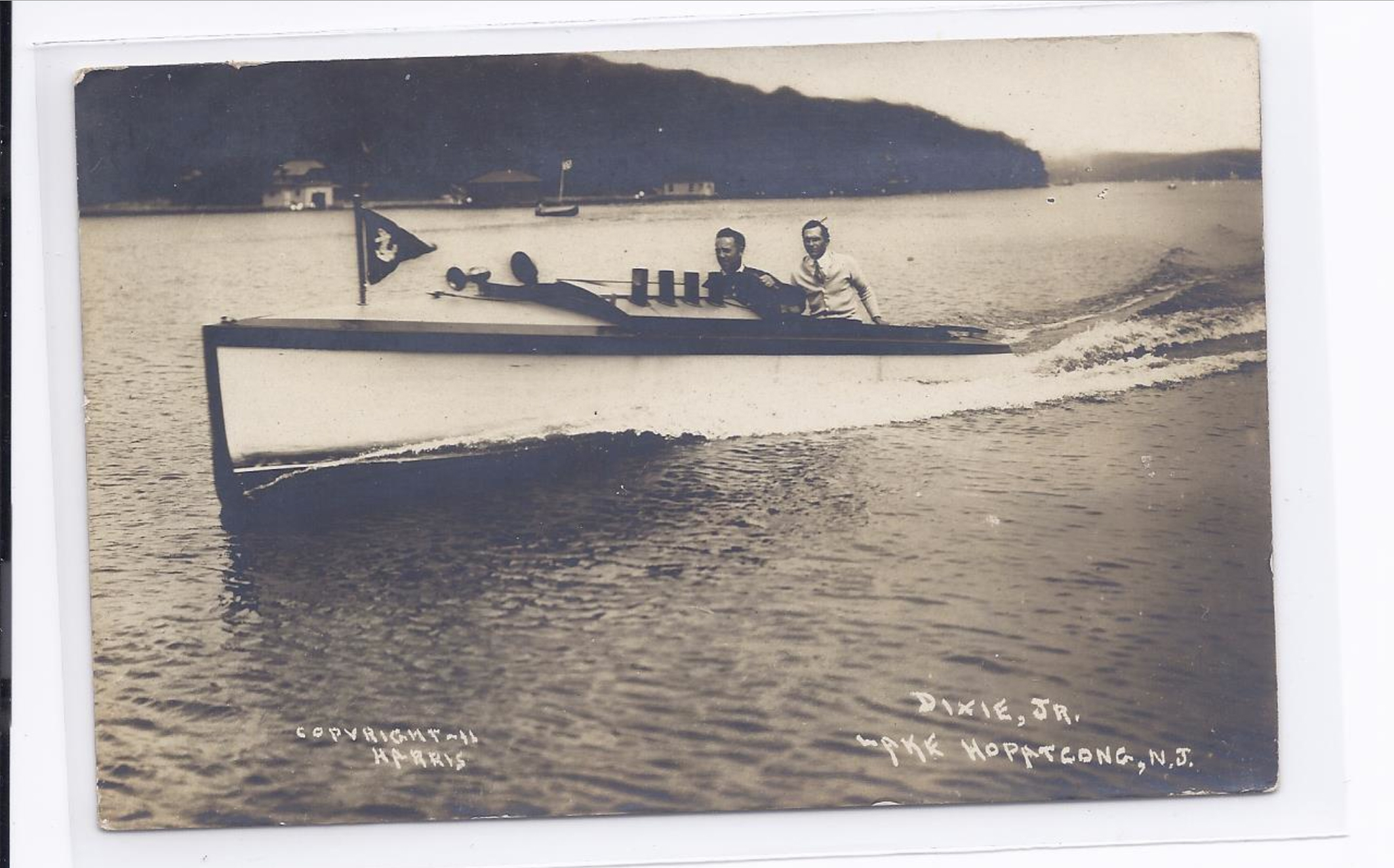 Lake Hopatcong - Speedboat on the lake - Harris - 1011