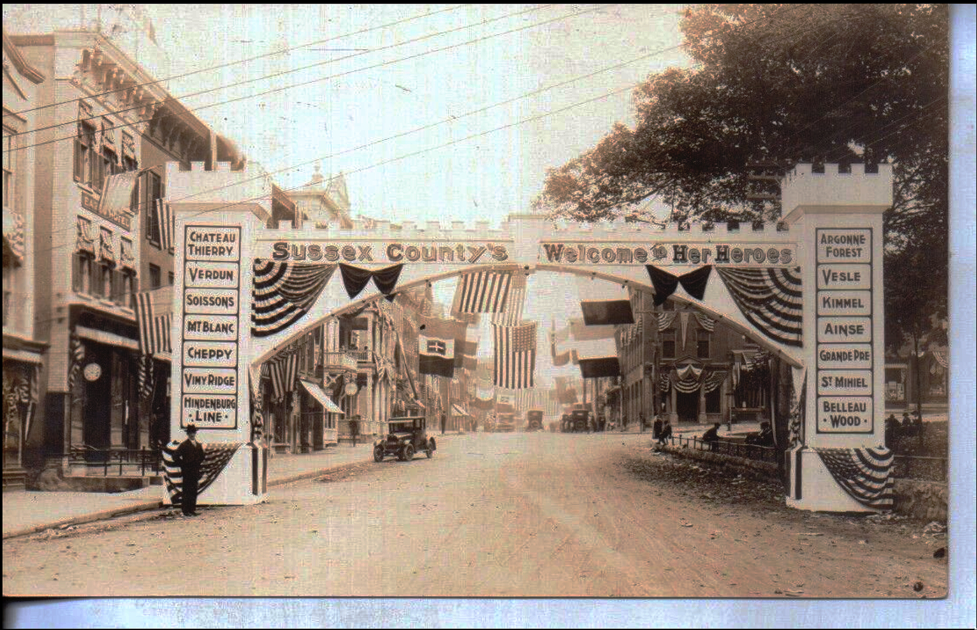 Newton - Newton welcomes her heroes on Spring Street - 1919